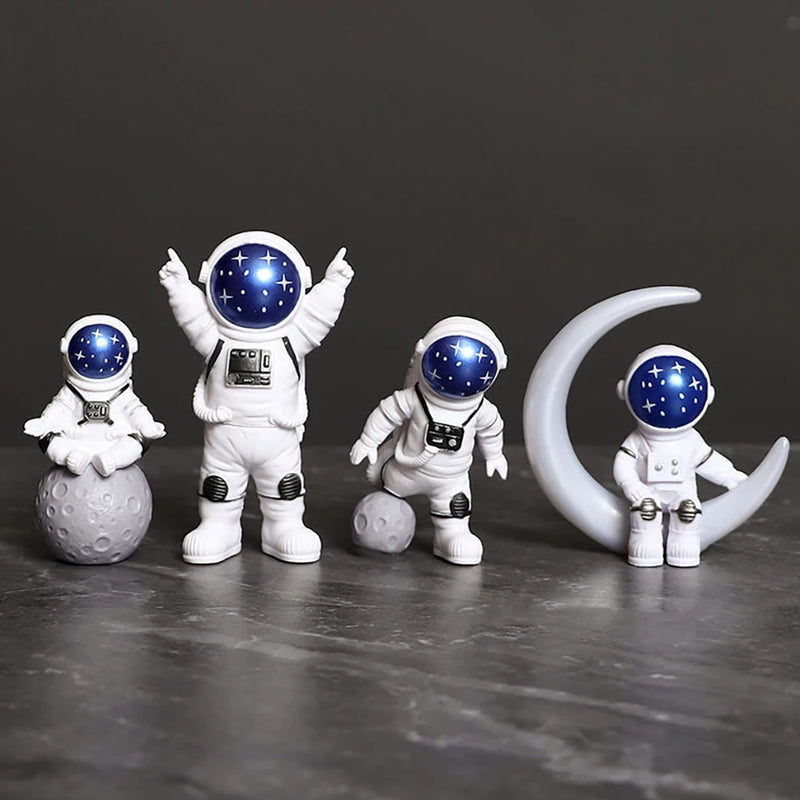 Conjunto de 4 Astronautas em Miniatura para Inspirar Aventuras Espaciais!