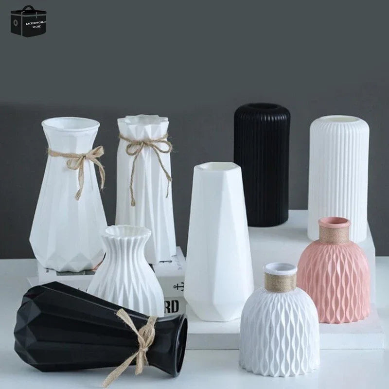 Vaso Floral Branco: Elegância Moderna em Plástico